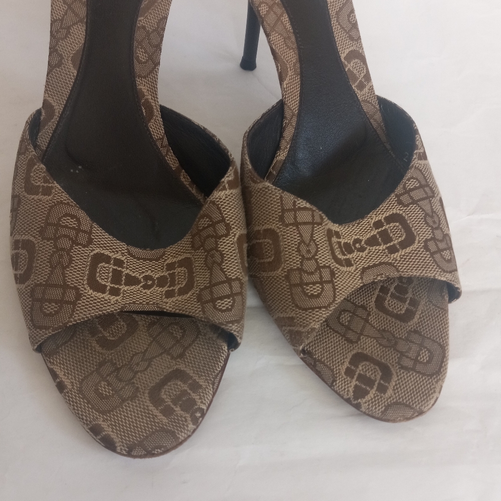 Gucci monogram chain heels size 38.5 - Picture 8 of 16